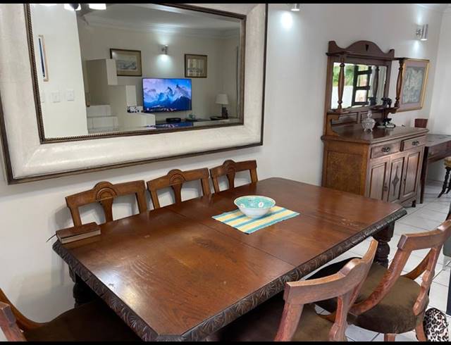 2 BEDROOM APARTMENT FOR SALE IN UMHLANGA CENTRAL